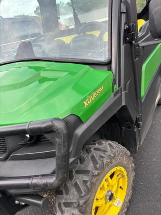 Image of John Deere XUV 835M equipment image 3