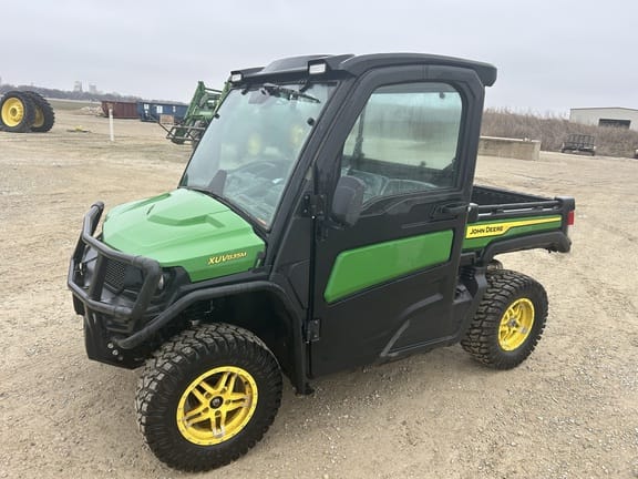 2023 John Deere XUV 835M Equipment Image0
