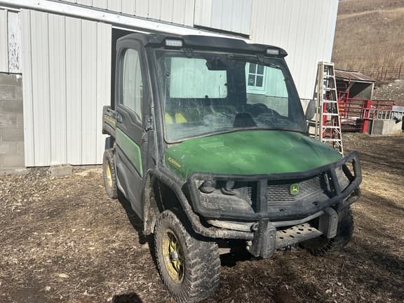 Image of John Deere XUV 835M equipment image 3