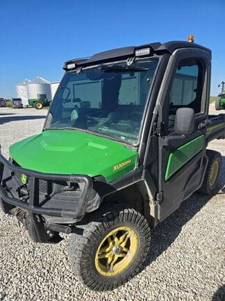 Image of John Deere XUV 835M equipment image 2