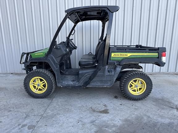 Image of John Deere XUV 835M equipment image 3