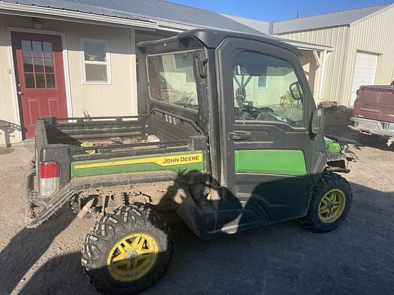 Image of John Deere XUV 835M Primary image