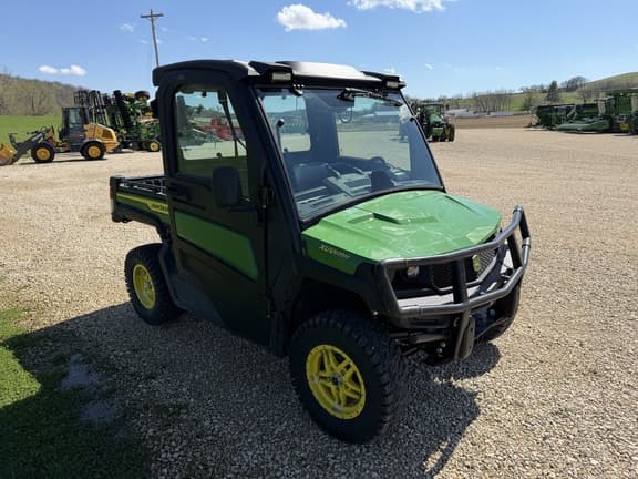 Image of John Deere XUV 835M equipment image 2