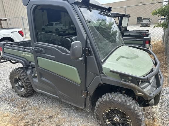 Image of John Deere XUV 835M equipment image 3