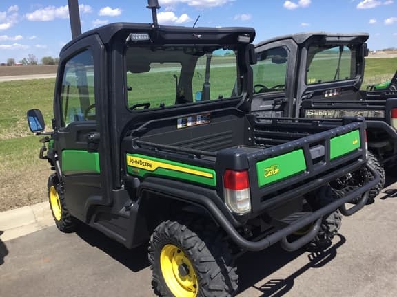 Image of John Deere XUV 835M equipment image 3