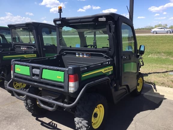 Image of John Deere XUV 835M equipment image 4