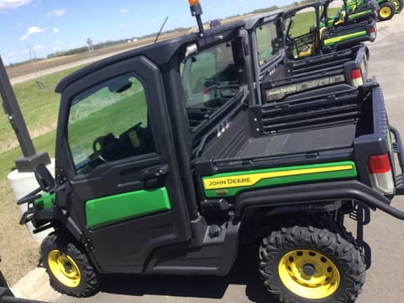 Image of John Deere XUV 835M equipment image 2
