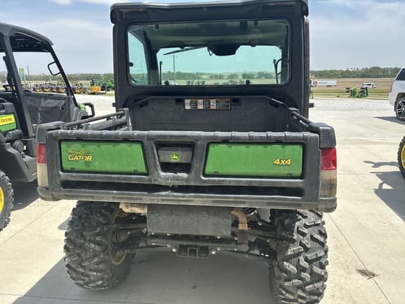 Image of John Deere XUV 835M equipment image 3
