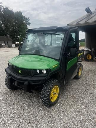 Image of John Deere XUV 835M equipment image 1