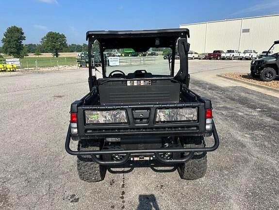 Image of John Deere XUV 835M equipment image 3
