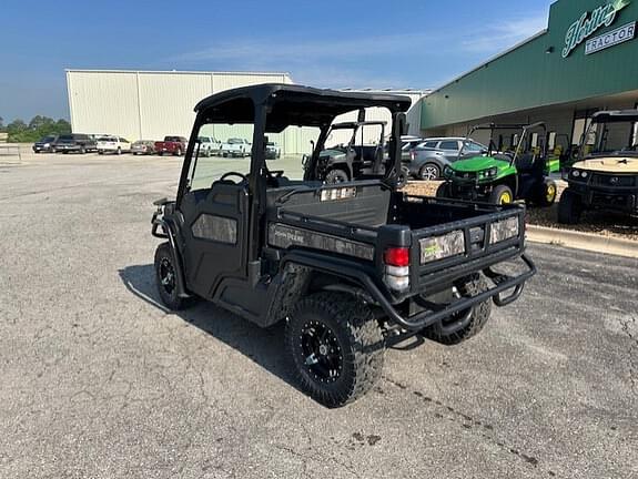 Image of John Deere XUV 835M equipment image 2
