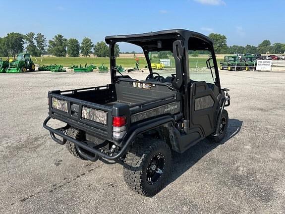 Image of John Deere XUV 835M equipment image 4