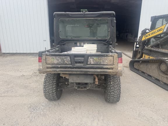 Image of John Deere XUV 835M equipment image 3