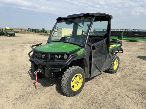 2023 John Deere XUV 835M Equipment Image0