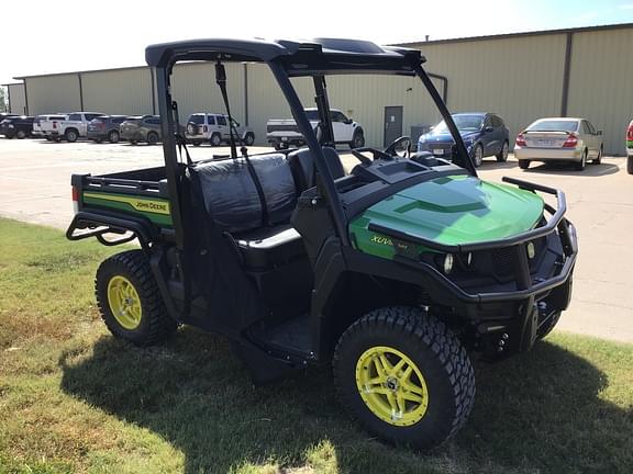 Image of John Deere XUV 835M equipment image 1