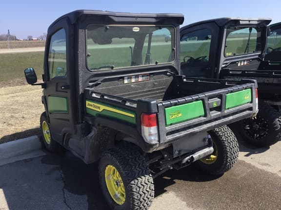 Image of John Deere XUV 835M equipment image 3