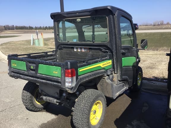 Image of John Deere XUV 835M equipment image 2
