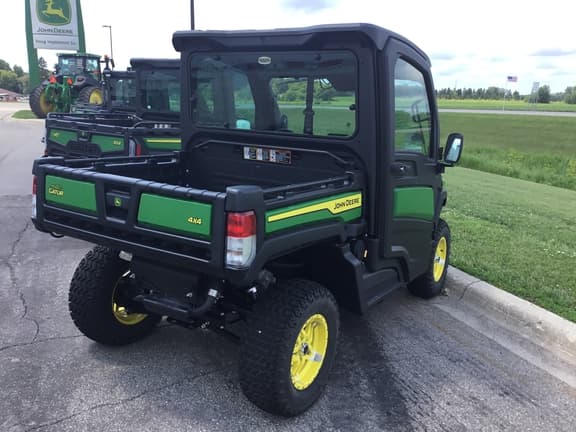 Image of John Deere XUV 835M equipment image 4