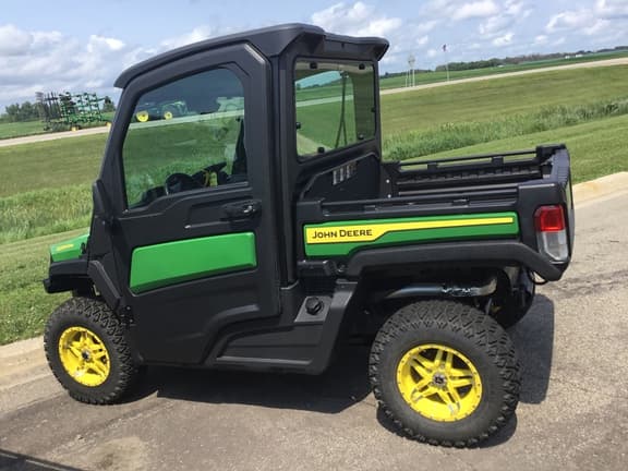 Image of John Deere XUV 835M equipment image 2