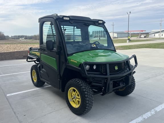 Image of John Deere XUV 835M equipment image 1
