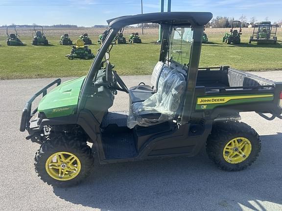 Image of John Deere XUV 835M Primary image