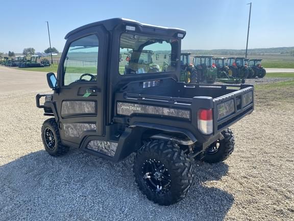 Image of John Deere XUV 835M equipment image 4
