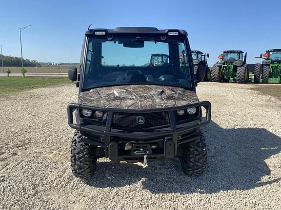 Image of John Deere XUV 835M equipment image 1