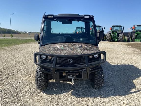 Image of John Deere XUV 835M equipment image 1