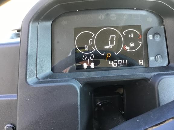 Image of John Deere XUV 835M equipment image 2