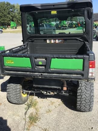 Image of John Deere XUV 835M equipment image 3