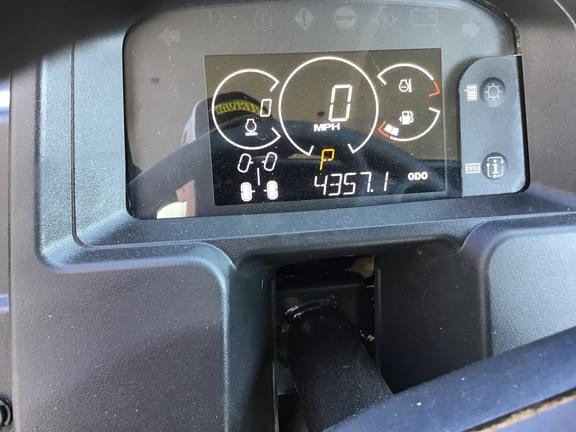 Image of John Deere XUV 835M equipment image 4