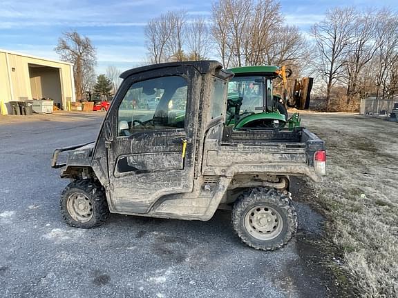 Image of John Deere XUV 835M equipment image 4