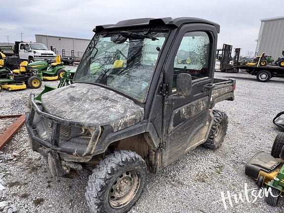 Image of John Deere XUV 835M equipment image 2