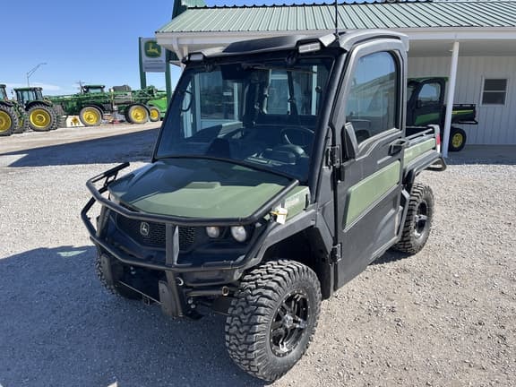 Image of John Deere XUV 835M Primary image