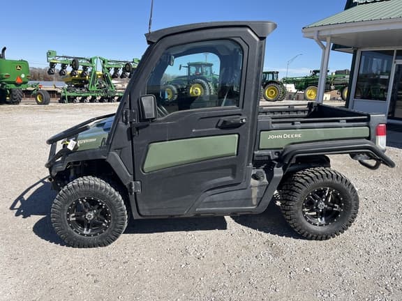 Image of John Deere XUV 835M equipment image 2