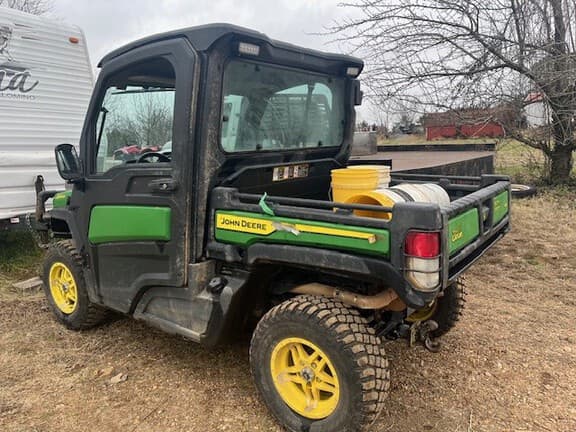 Image of John Deere XUV 835M equipment image 3