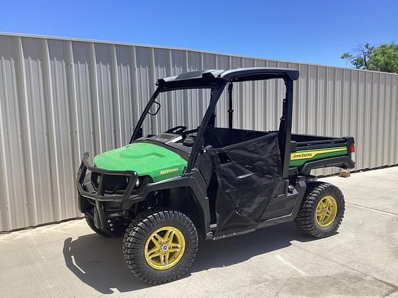Image of John Deere XUV 835M equipment image 1