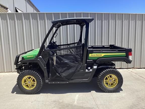 Image of John Deere XUV 835M Primary image