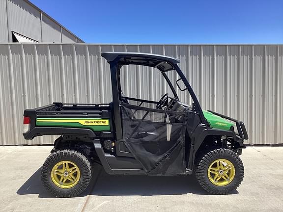 Image of John Deere XUV 835M equipment image 3