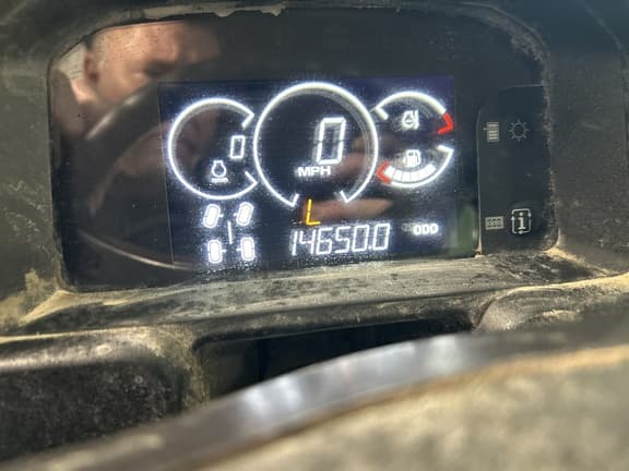 Image of John Deere XUV 835M equipment image 1