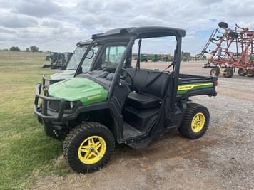 Main image John Deere XUV 835M