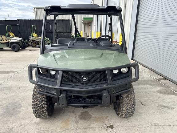 Image of John Deere XUV 835M equipment image 3