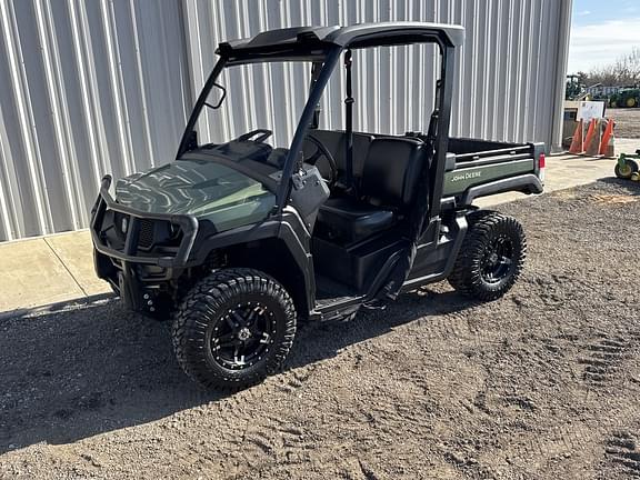 Image of John Deere XUV 835M equipment image 2