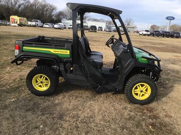 Image of John Deere XUV 835M equipment image 3