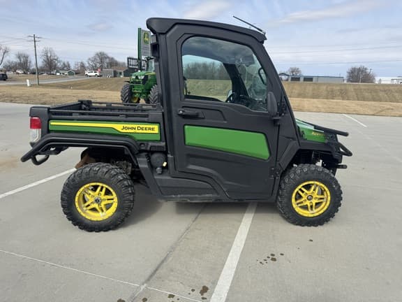 Image of John Deere XUV 835M equipment image 4