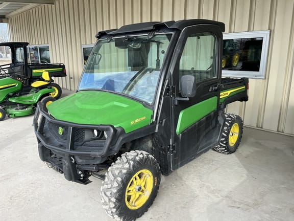 2023 John Deere XUV 835M Equipment Image0