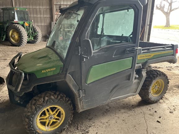 Image of John Deere XUV 835M equipment image 2