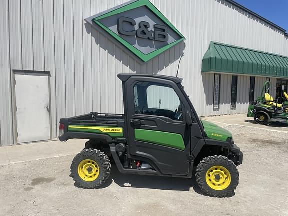 Image of John Deere XUV 835M equipment image 1