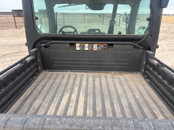 Image of John Deere XUV 835M equipment image 3