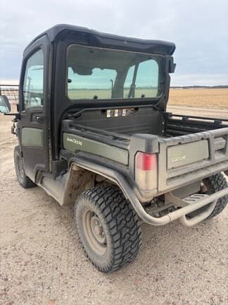 Image of John Deere XUV 835M equipment image 2